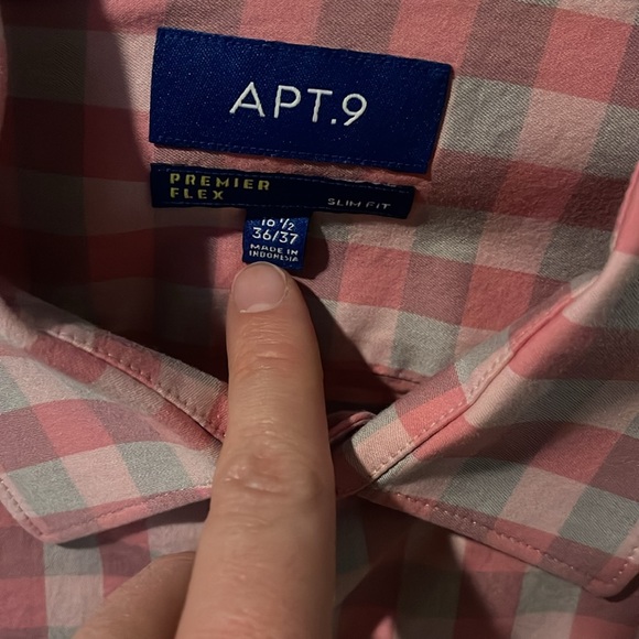 APT. 9 Dress Shirt - Picture 2 of 4